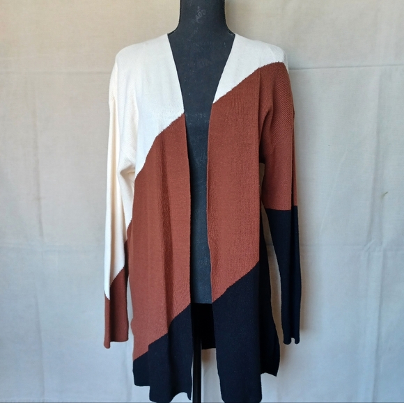kathy ireland Sweaters - Kathy Ireland Tri-Tone Open Cardigan